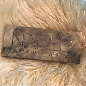 Urban Decay Naked Smoky Palette